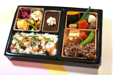 【春限定！】お肉増量！特選牛すき焼きと旬の山菜ご飯御膳～うれしいデザート付き～